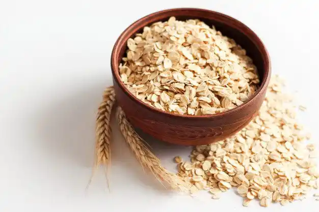 La avena no dispara el azúcar en sangre y esto evita los altibajos de glucosa.