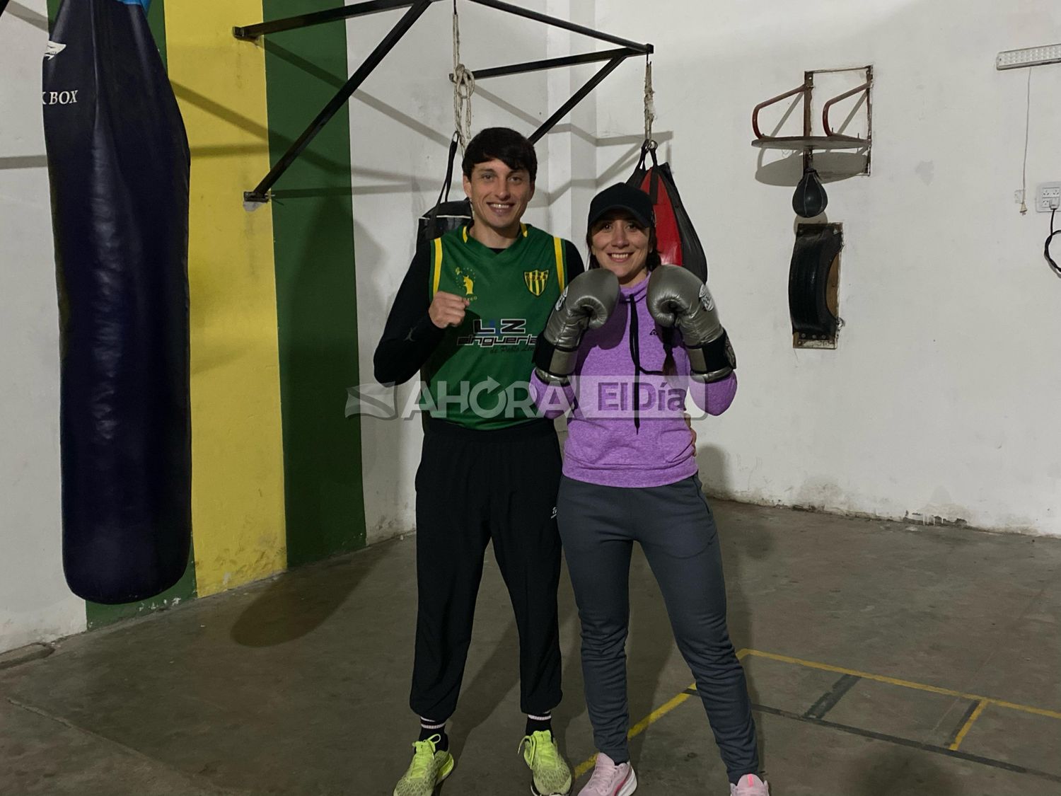 Lucas Traversa y su pupila Julieta Boloque, quien se convertirá en boxeadora profesional.