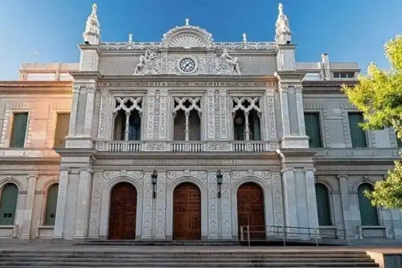 Educación pública: el tema se discutió en la Cámara de Diputados de Santa Fe y generó roces entre los bloques