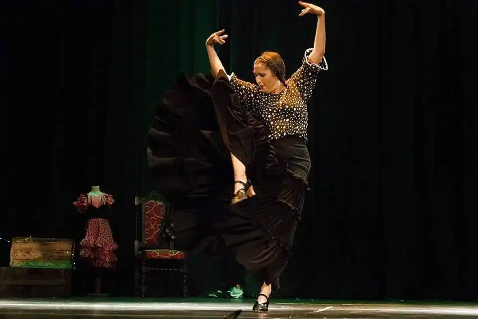 “La danza para mí es liberación, sentir, apasionarse y compartir»