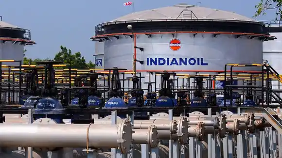 India dispuesta a comprar petróleo venezolano, «siempre que sea barato»