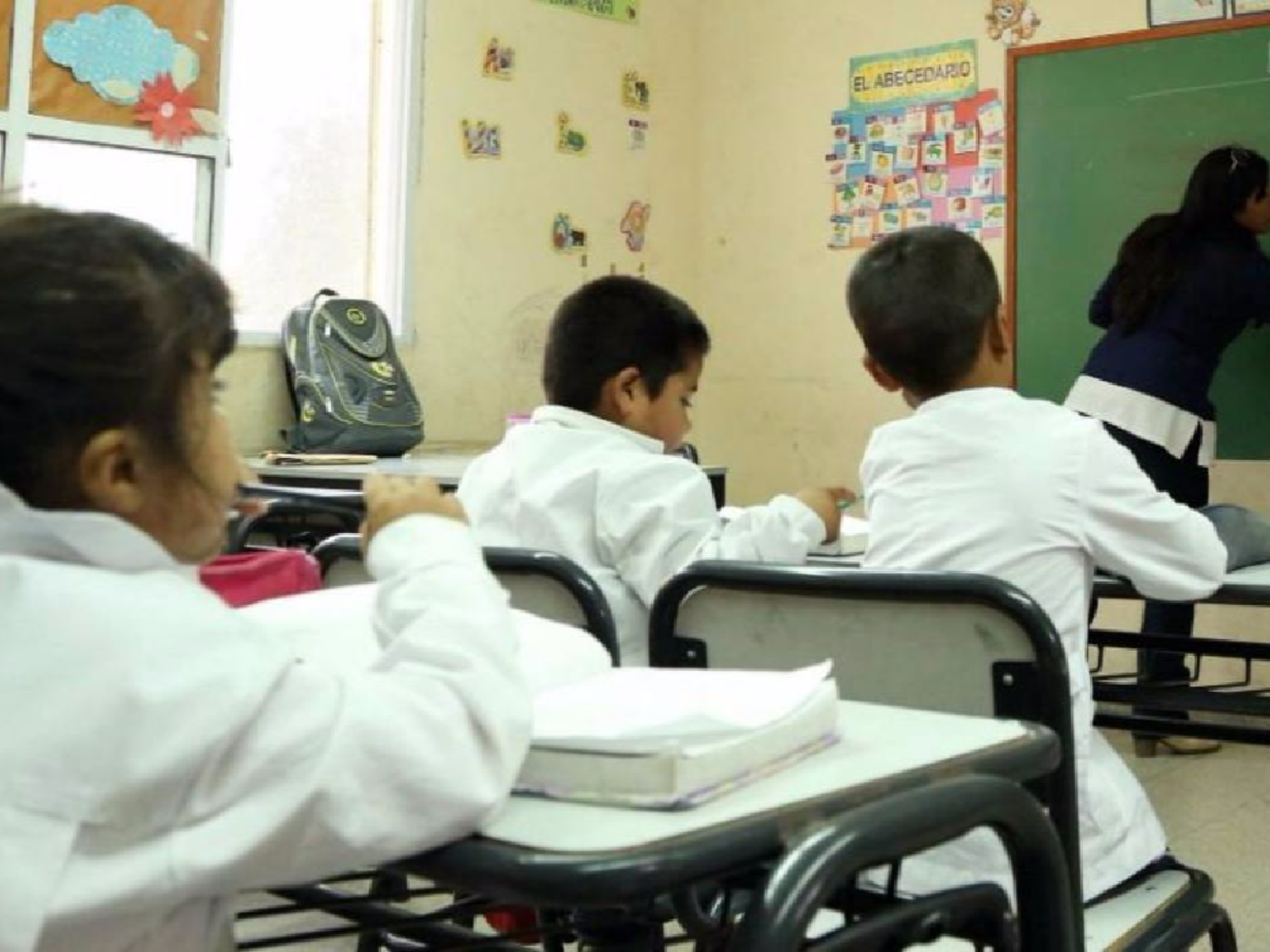 Polémica por una encuesta a alumnos sobre un golpe de Estado
