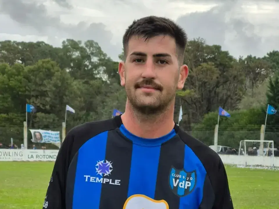 Lautaro Farías, defensor de Villa del Parque