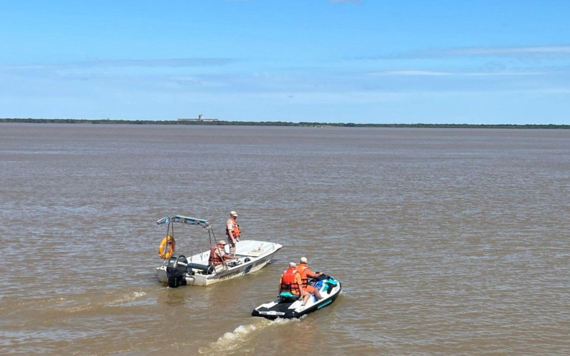 Un joven de 21 años es buscado en el río Paraná