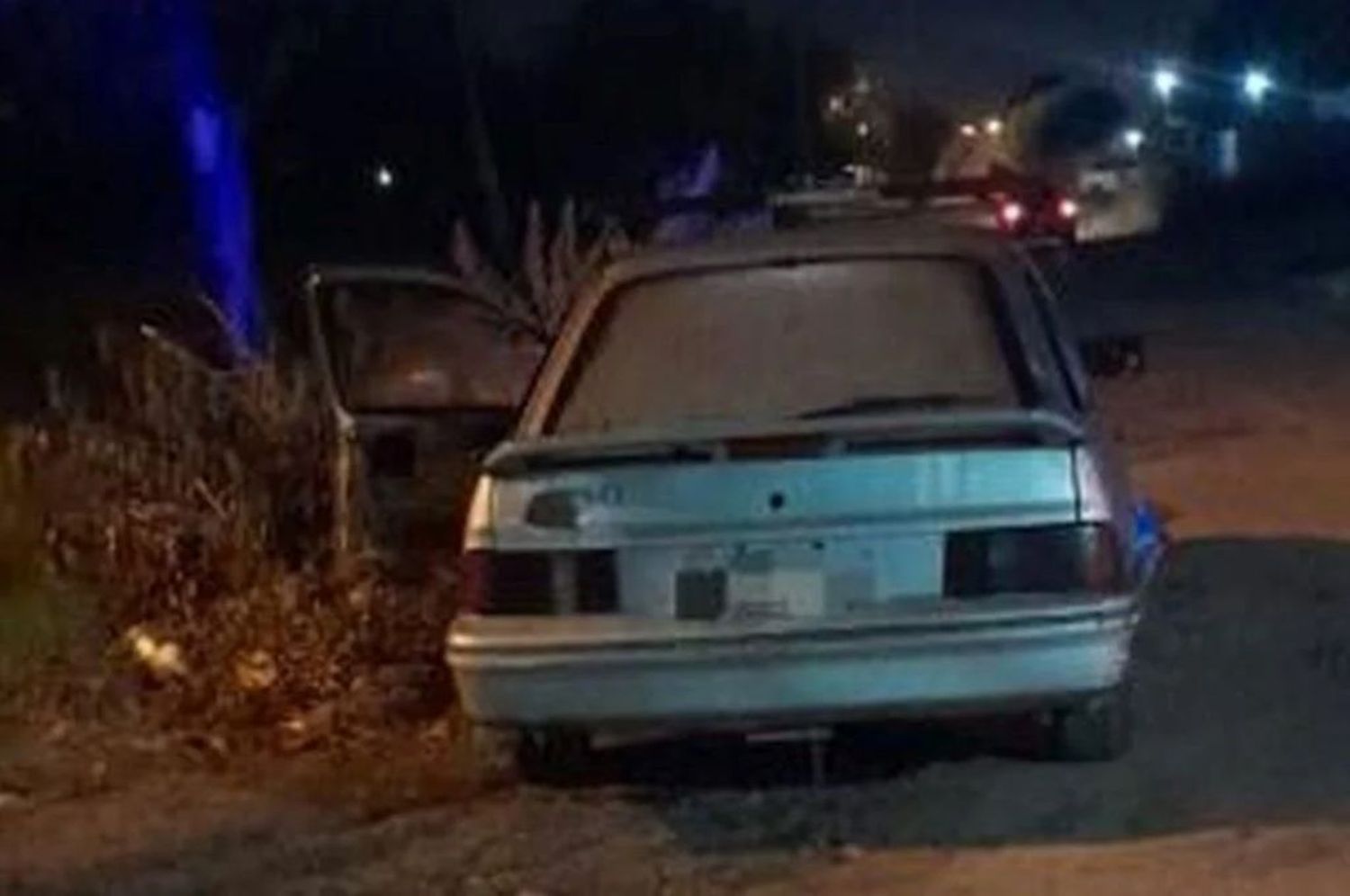 Barrio Cabal: robó un auto y tras atropellar a dos adolescentes, huyó