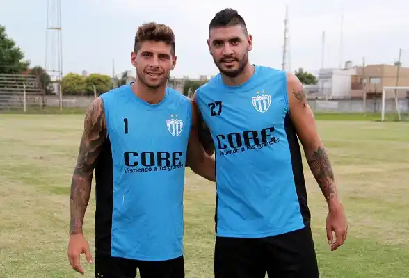 Juventud Unida incorporó a un delantero y a un lateral izquierdo 