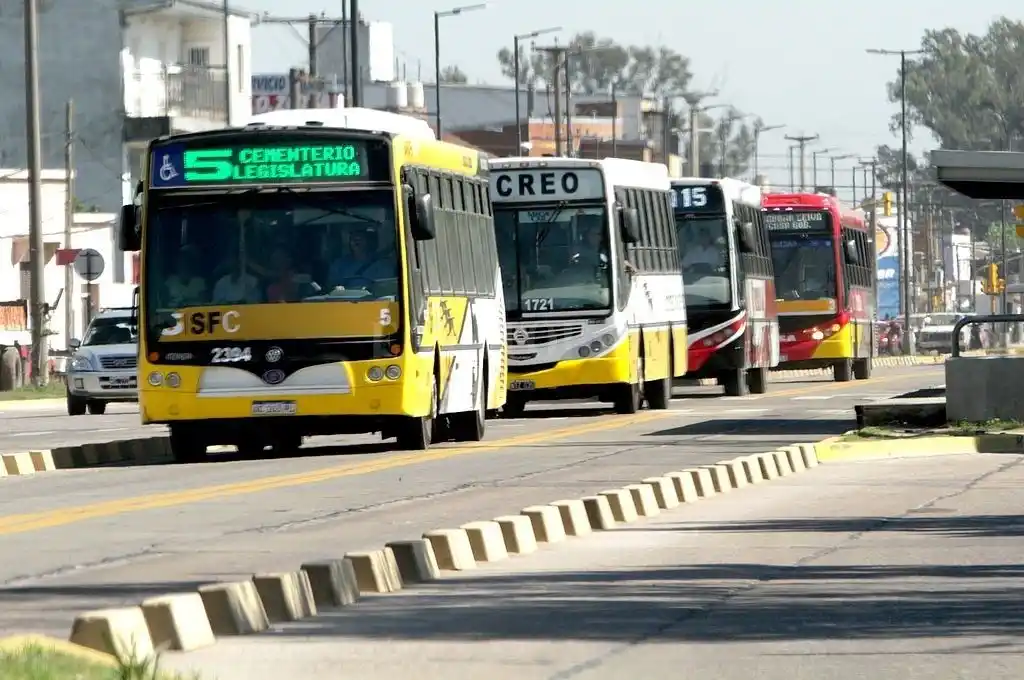 El transporte espera más subsidios para evitar otro paro
