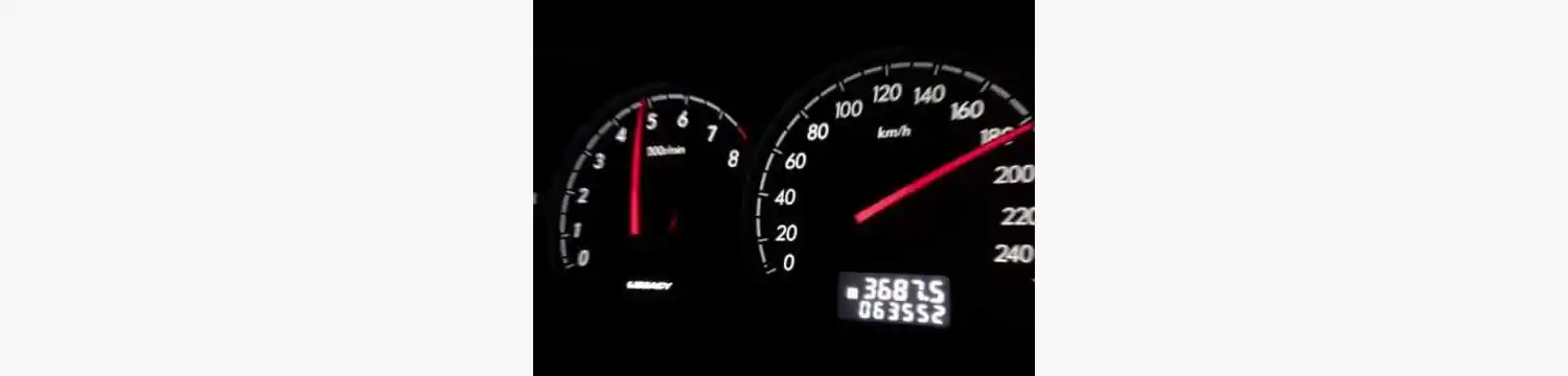 Director de tránsito manejando a 190km/h