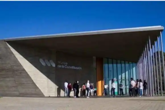 “Mayo de la Constitución”: inician los encuentros del ciclo en conmemoración de los 450 años de Santa Fe Capital