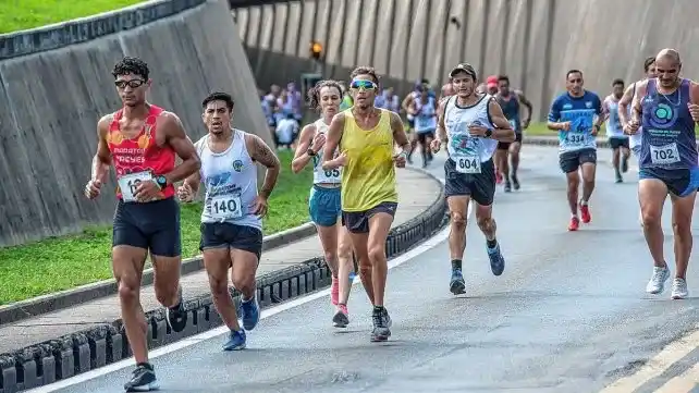 Bruzzoni y Lazzarini ganaron la octava Malvinas No Olvidar