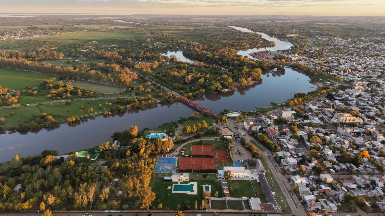 Gualeguaychú cumple hoy 243 años de historia: mañana habrá un acto oficial en la Plaza de los Antepasados