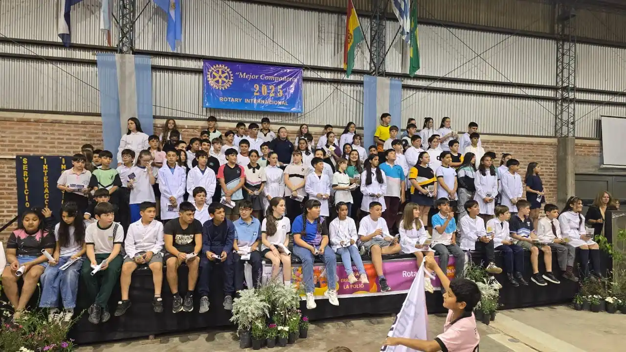 Más de 100 alumnos fueron distinguidos por Rotary como mejores compañeros