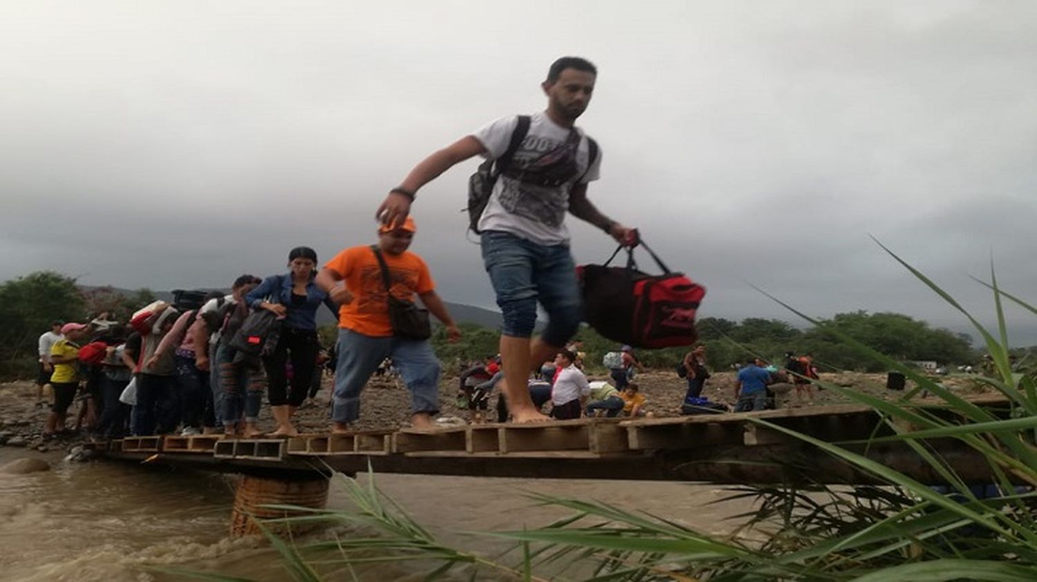 Caen 11 personas de una red de TRÁFICO DE MIGRANTES en Colombia