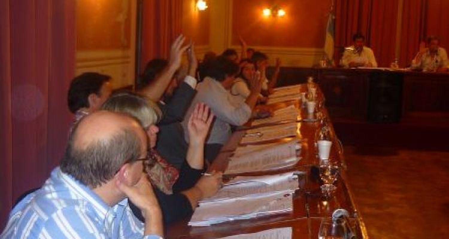 Sin acuerdo, todavía no habrá alumbrado público en la factura de la Coopser