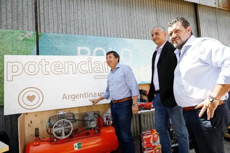 El Gobierno entregará kits a desocupados mayores de 40 años para que puedan  realizar �Schangas⬝ 