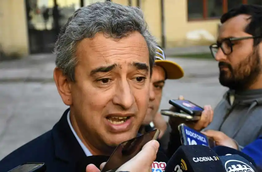 Javkin, sobre el ataque al camión de la basura: «Entendemos el enojo del gremio, quieren una solución inmediata»