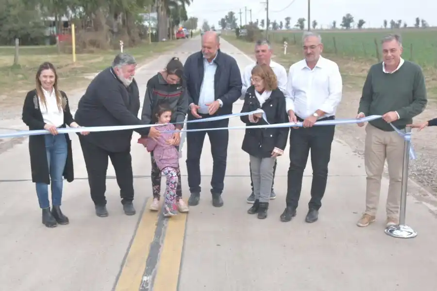 Perotti, Calvo y Castellano inauguran una obra largamente reclamada