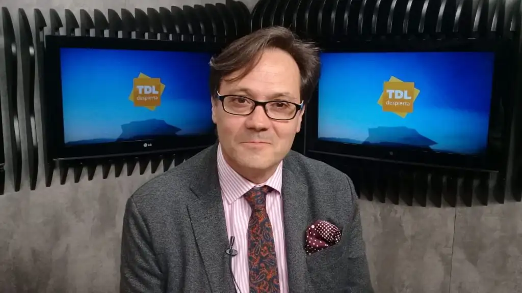 Dr Raul Calvo Soler en el desayuno de Tandil Despierta