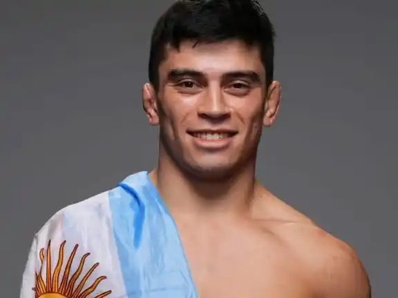 Kevin Vallejos, el segundo argentino en protagonizar una cartelera estelar en la historia de la UFC.