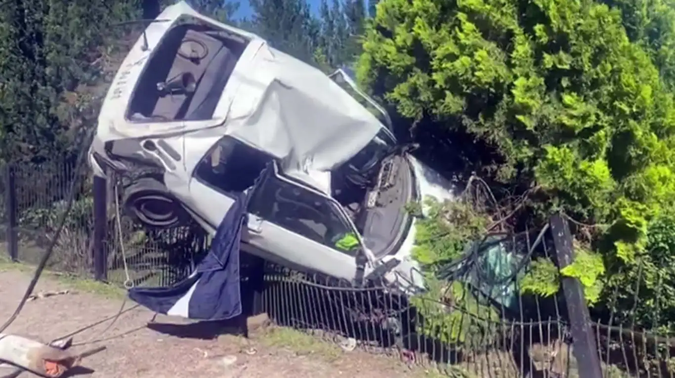  Un auto se estrelló contra una casa y murió una nena de cuatro años