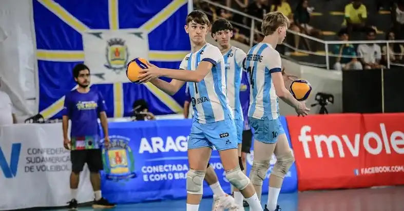 La Selección U17 concentra en Venado Tuerto de cara al Sudamericano y, además, se suma a la fiesta de Club Ciudad.