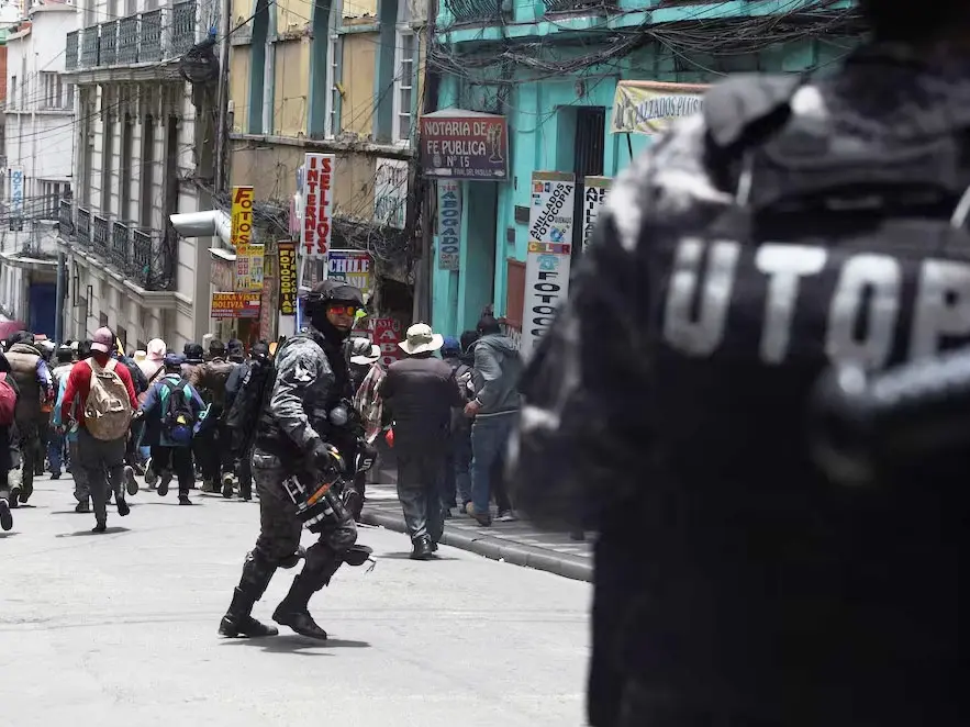 Bolivia: suman 51 los bloqueos y los campesinos de La Paz convocan a una marcha hacia el Palacio de Gobierno