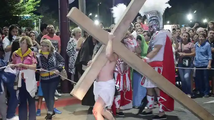 Pánico en el Vía Crucis.