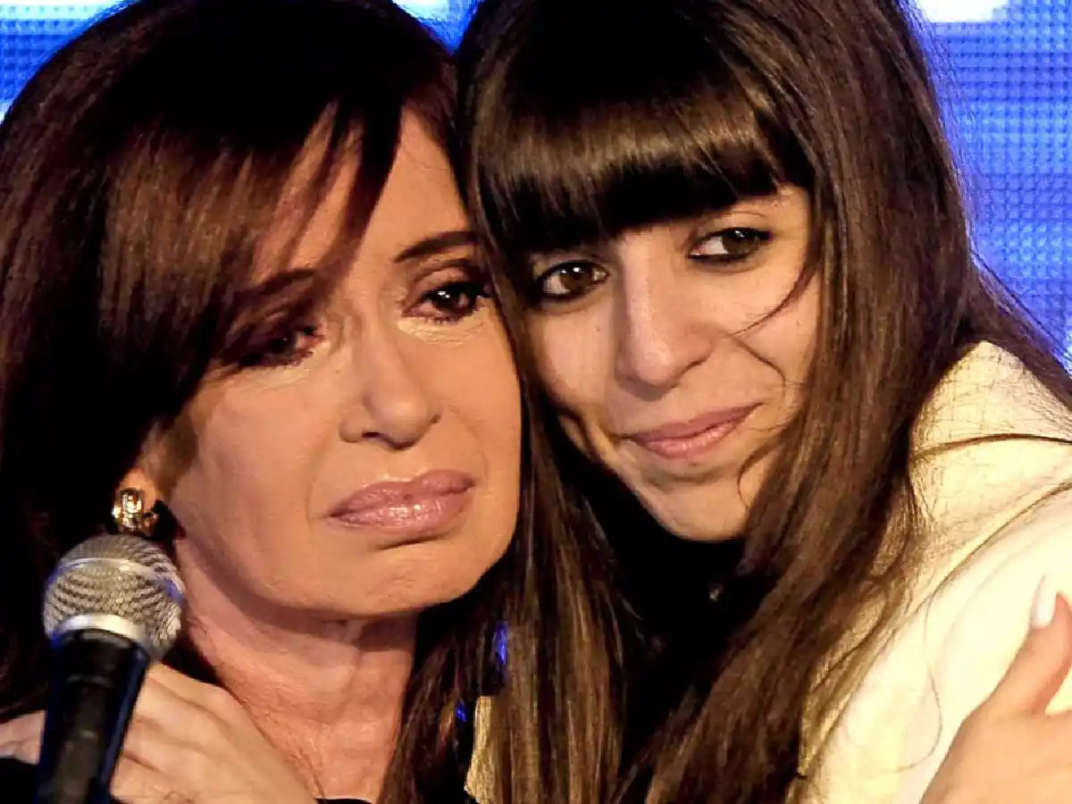 Cristina Fernández anticipó que mañana regresa al país desde Cuba