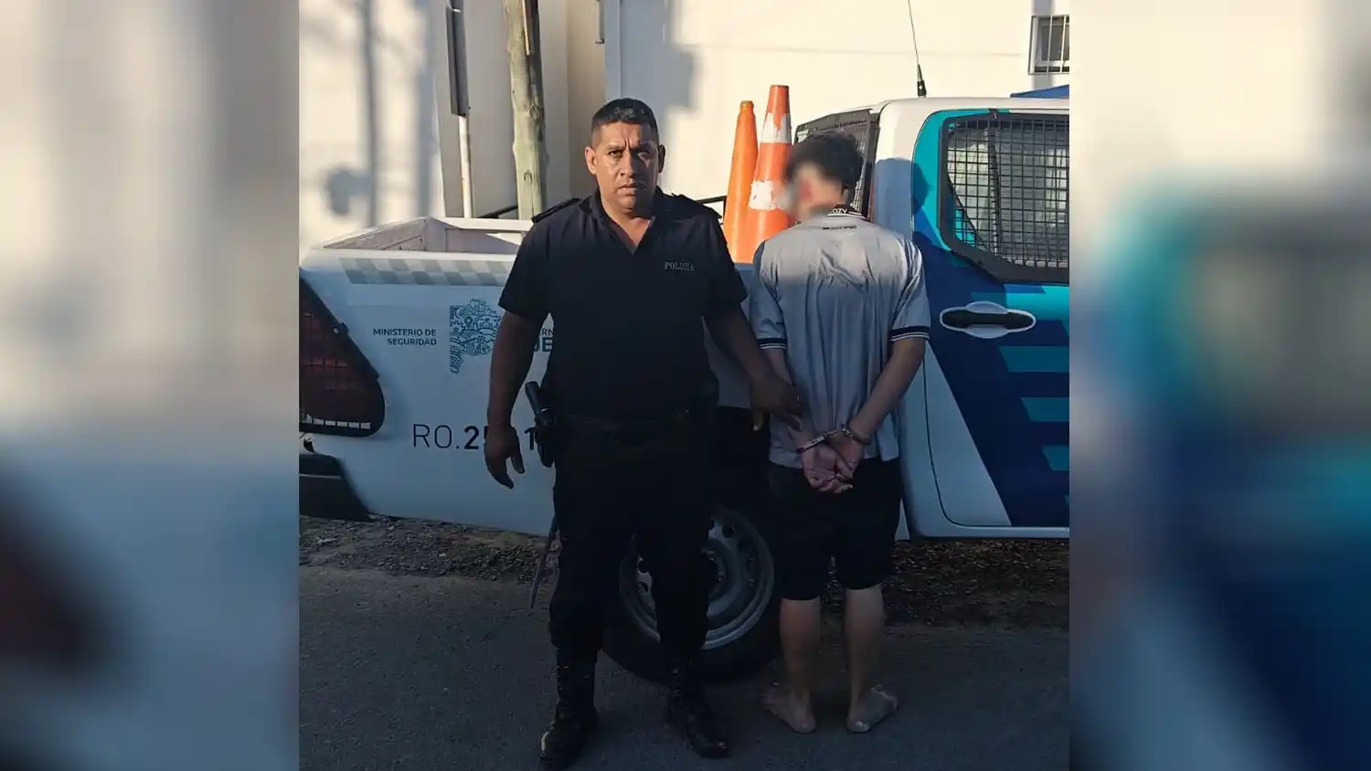 El joven escapó, pero tras resistirse a las autoridades fue aprehendido.