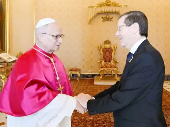 El Papa recibió a Herzog: urgente alto el fuego y entrada de ayuda humanitaria en Gaza