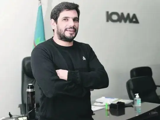 Homero Giles, titular de IOMA.