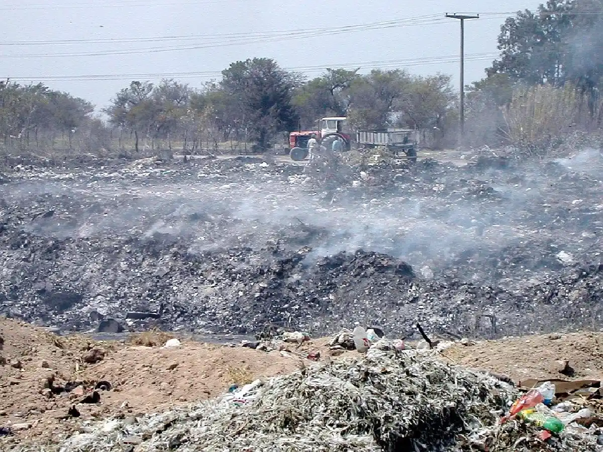 Hallaron restos de una mujer en un basural en Córdoba 