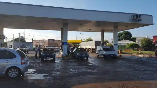 YPF aumentó los combustibles y en el norte el litro de nafta alcanza los $54 pesos