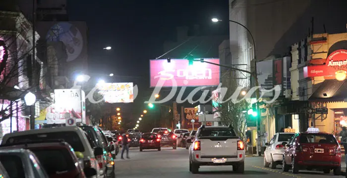 El centro ya luce iluminado con LED