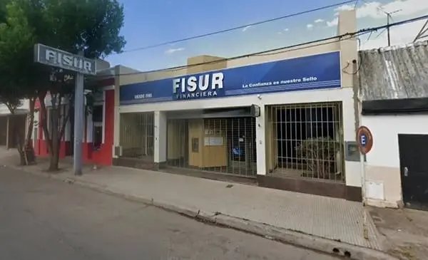 Denuncian a la financiera FiSUR por estafas millonarias y falta de respuesta a los ahorristas