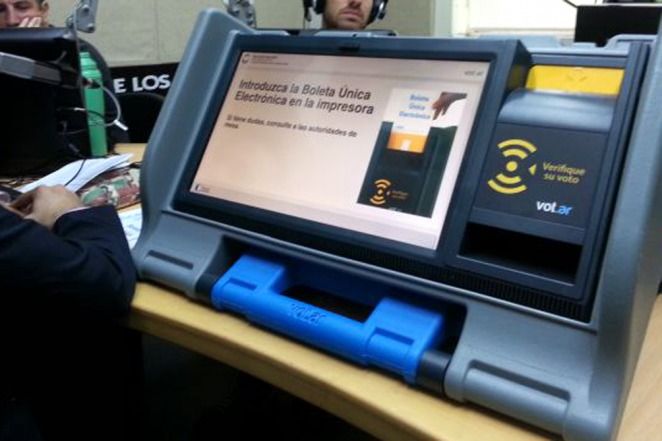 Elecciones porteñas: Cerraron los comicios y aguardan resultados del ballotage