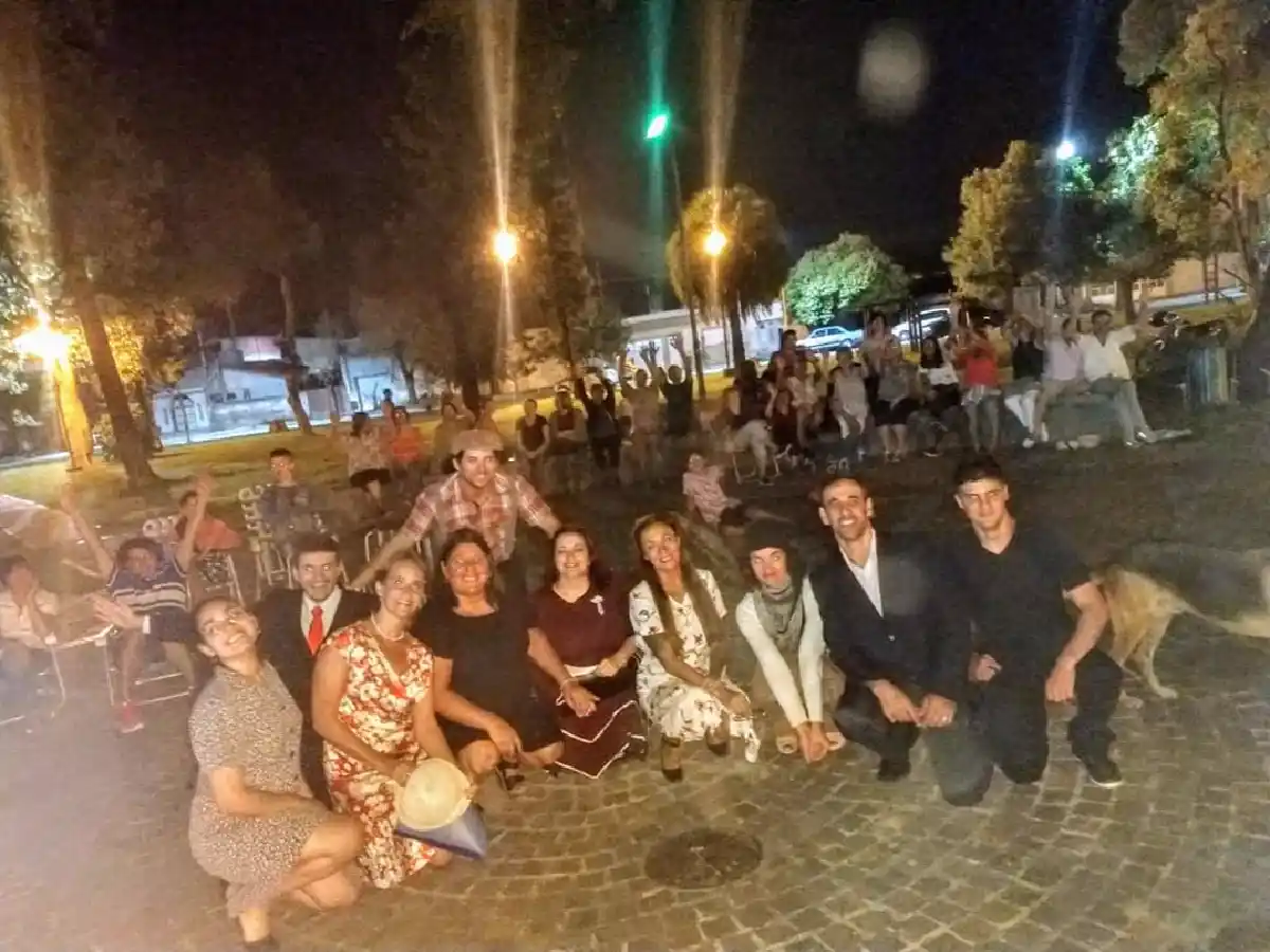 Barrio Sarmiento tuvo su noche de radioteatro popular