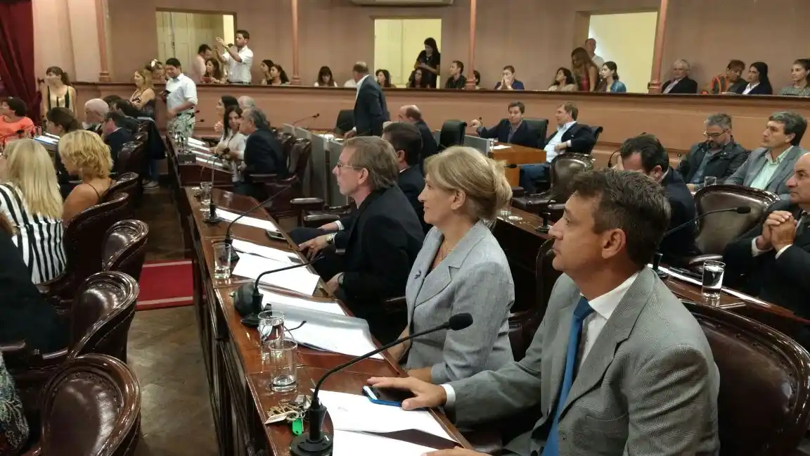 El bloque de Diputados del PJ elabora un pedido de enjuiciamiento a Rossi