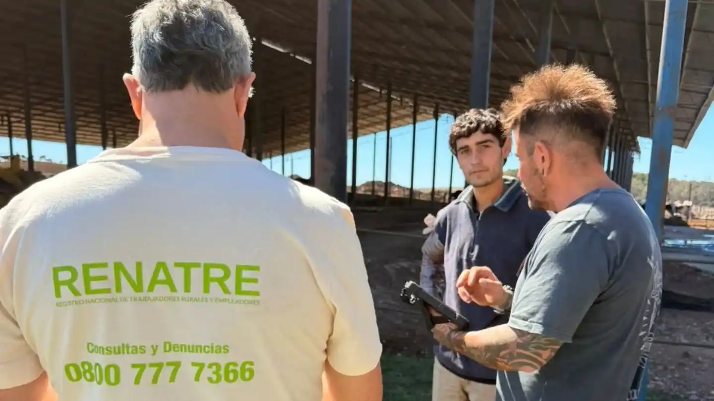 La Unión Argentina de Trabajadores Rurales y Estibadores (Uatre) llevó adelante un operativo de relevamiento en distintos tambos de Tandil.