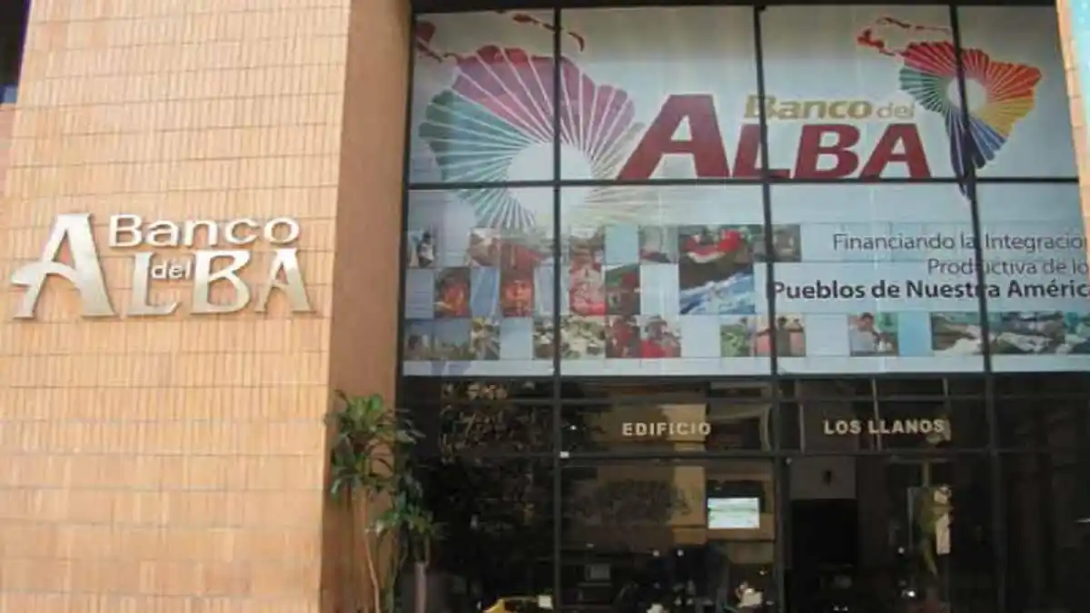 INVESTIGAN EN ESPAÑA LAVADO DE DINERO a través del Banco del Alba: el Pollo Carvajal pasó el dato