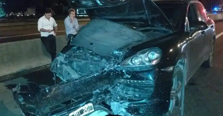 Borracho al volante chocó de atrás a un Uber y mató a la pasajera