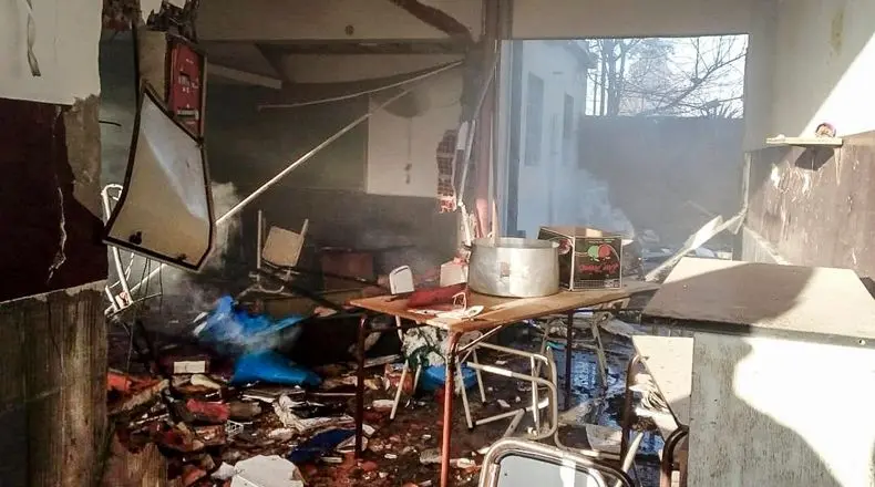 Detuvieron al gasista de la escuela de Moreno que explotó por una pérdida de gas