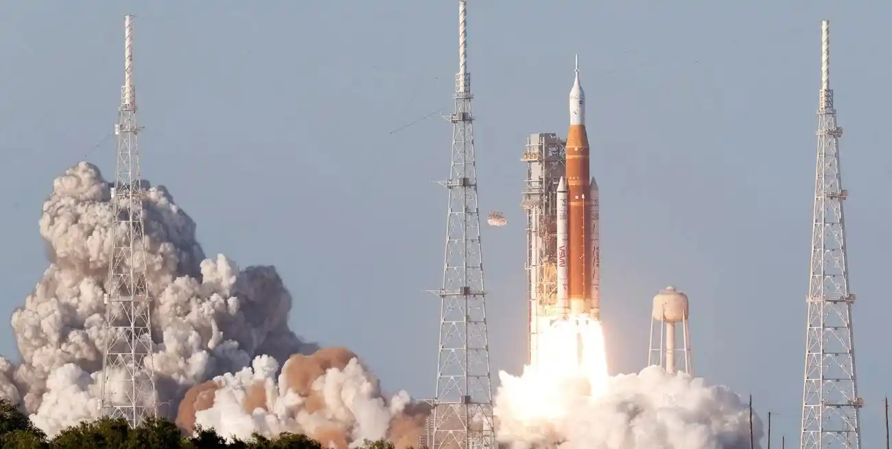 Artemis II despegó este miércoles 1 de abril desde Florida con cuatro astronautas a bordo. Foto: Reuters