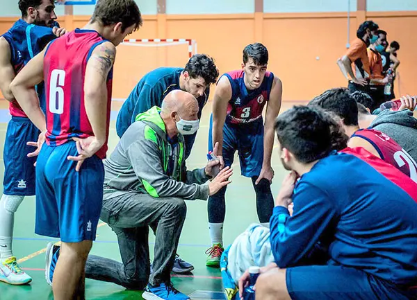 El equipo de Roberto Craig va por el ascenso en España