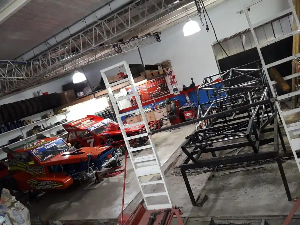 La armada del team Jara Suspensión
