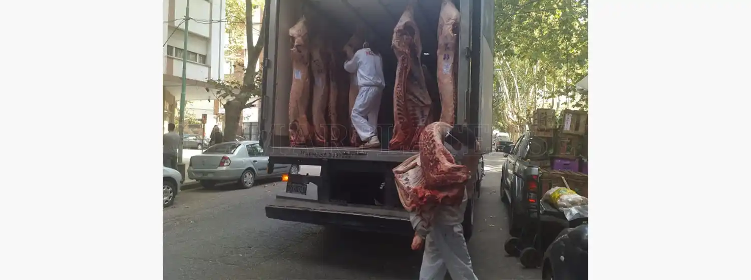 Trabajadores Exceptuados: "Nos hace sentir bien cumplir con una tarea importante para todos"