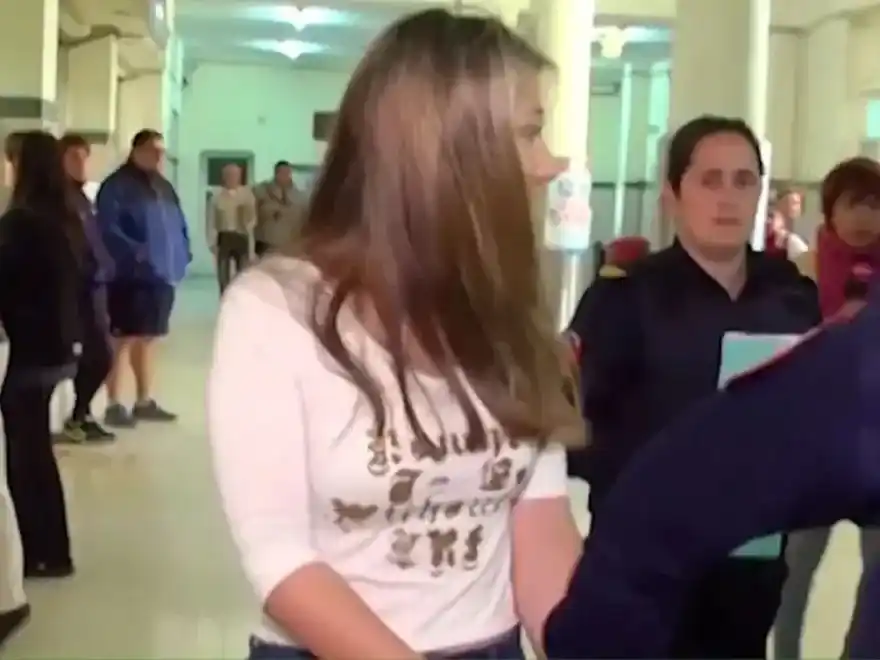 Así fue el regreso de Nahir Galarza a Gualeguaychú para visitar a su abuela enferma