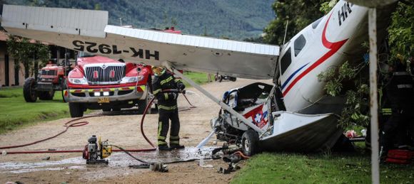 Emergencia aérea en Cundinamarca: cinco ocupantes heridos tras caída de avión C206
