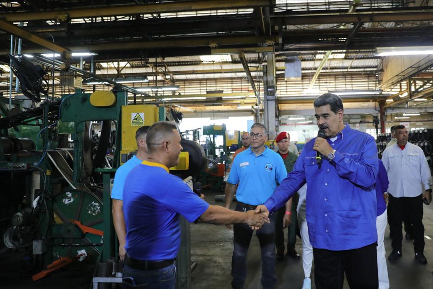 ¿SE PUEDE CONFIAR? Maduro insta nuevamente a empresarios invertir en el país