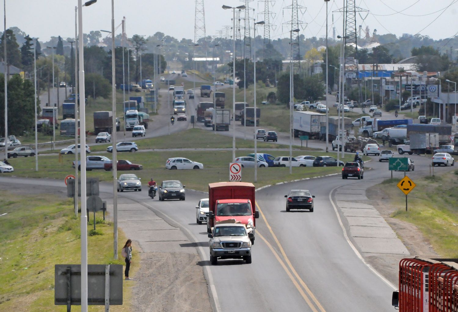 Continúan buscando soluciones para el cruce de Espora y la Ruta 226